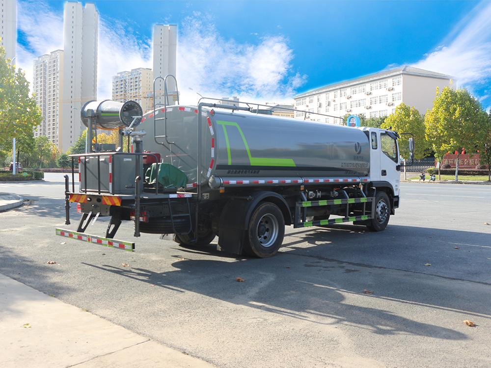 CLT5183TDYBJ6型多功能抑尘车